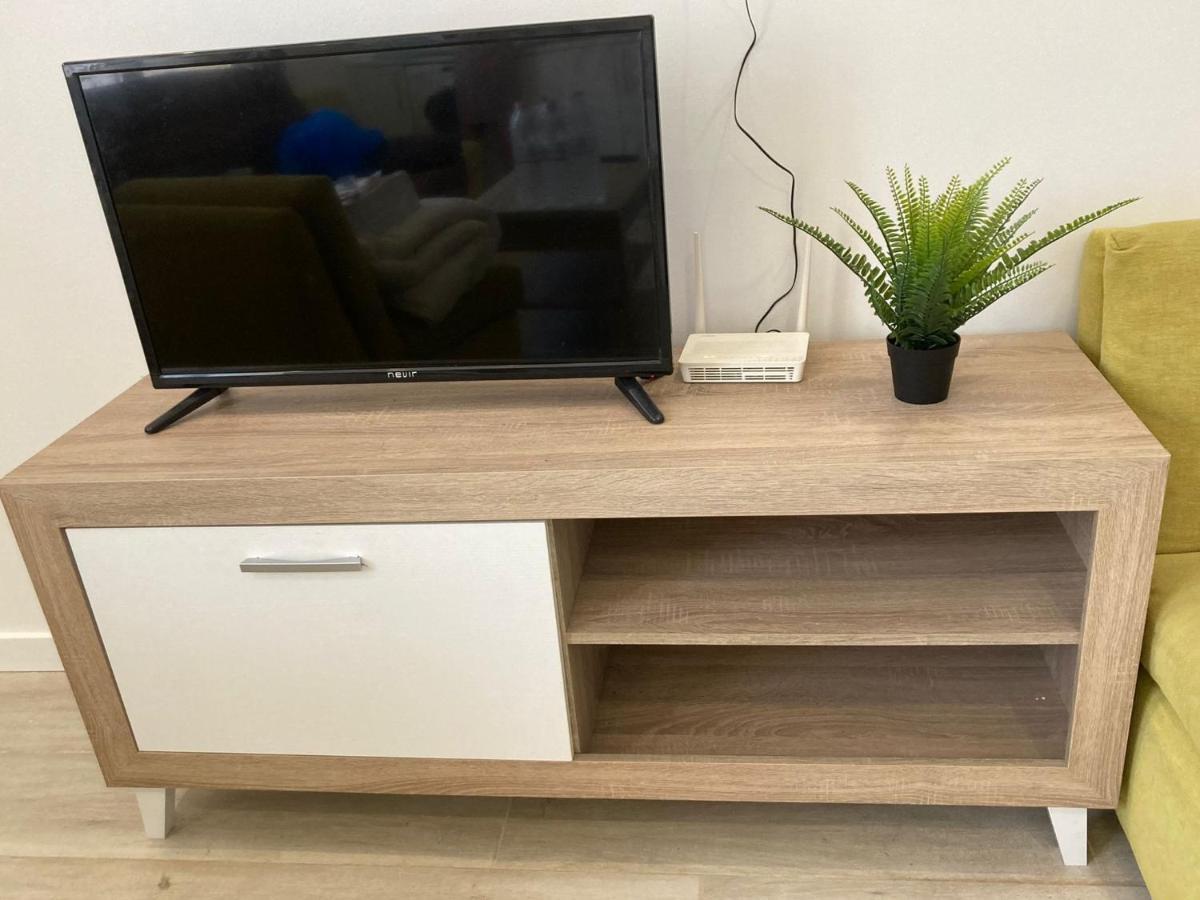 Malaga Velarde Center 3 Apartment ภายนอก รูปภาพ