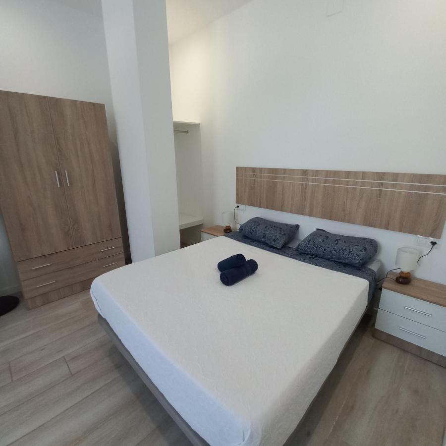 Malaga Velarde Center 3 Apartment ภายนอก รูปภาพ