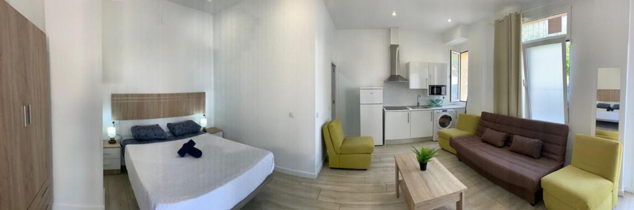Malaga Velarde Center 3 Apartment ภายนอก รูปภาพ