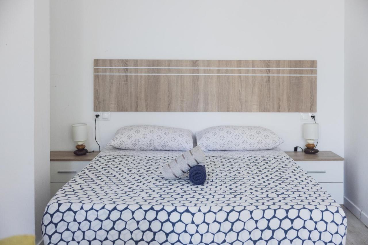 Malaga Velarde Center 3 Apartment ภายนอก รูปภาพ