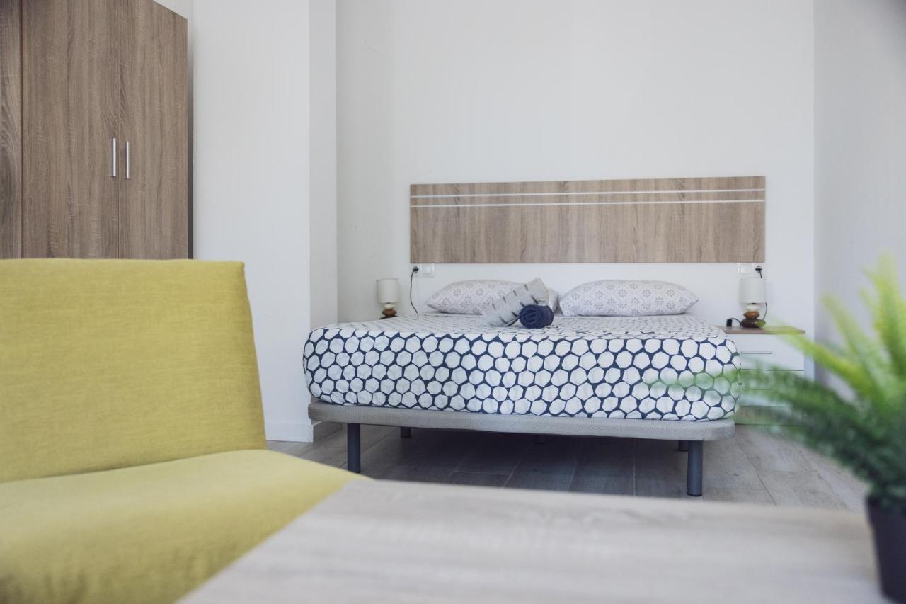 Malaga Velarde Center 3 Apartment ภายนอก รูปภาพ